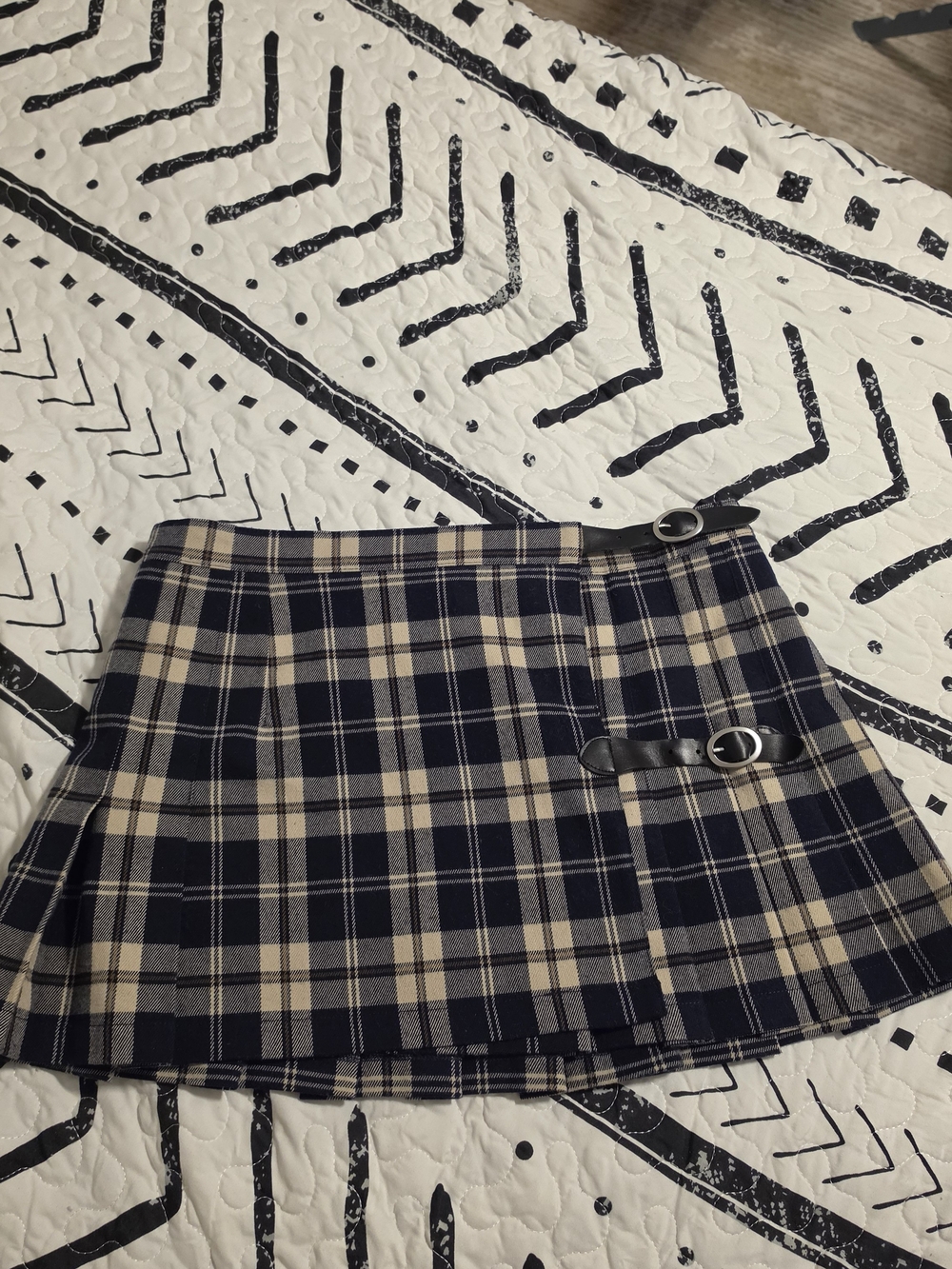 Brandy Melville Pleated Plaid Skirt